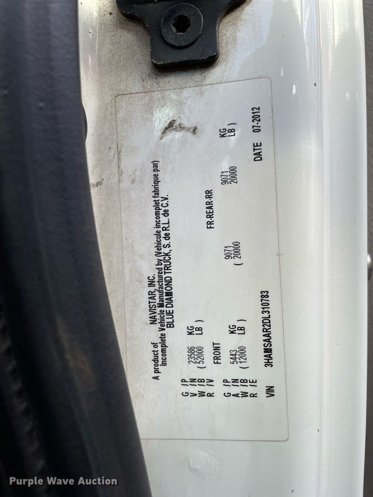 image for item DP0199 2013 International 4400  flatbed truck