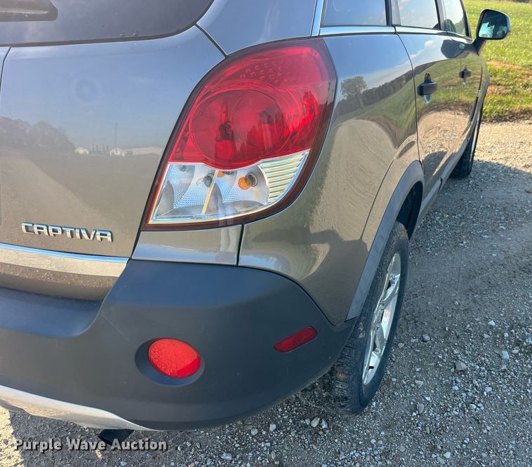 image for item DP2123 2012 Chevrolet Captiva  SUV