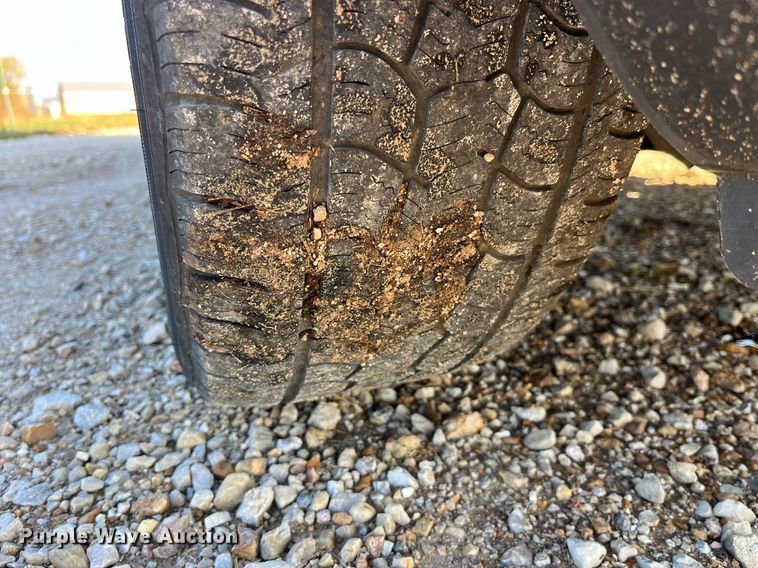 image for item DP2123 2012 Chevrolet Captiva  SUV