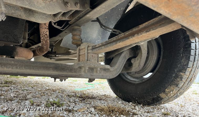 image for item DP2124 2005 Workhorse P42  box truck