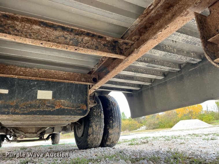 image for item DP2124 2005 Workhorse P42  box truck