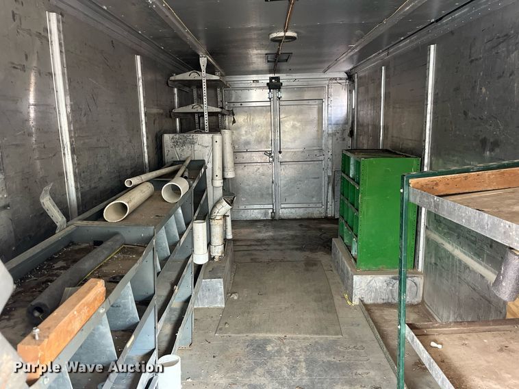 image for item DP2124 2005 Workhorse P42  box truck