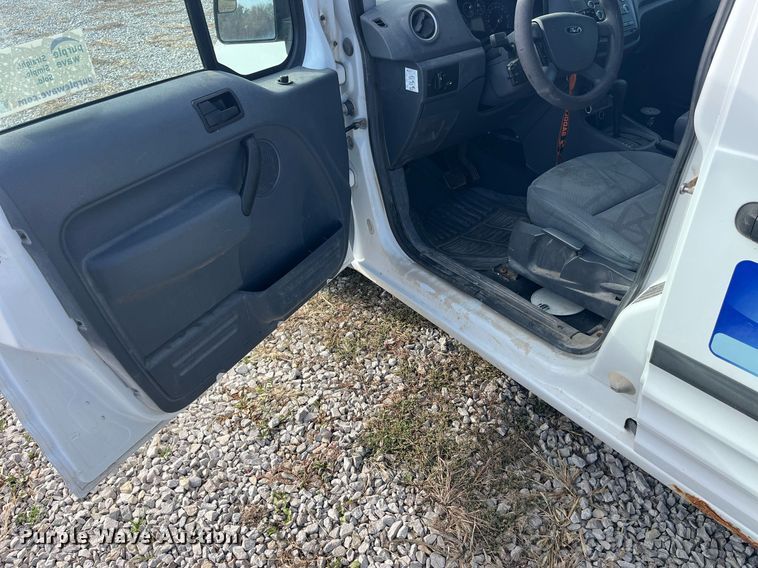 image for item DP2125 2013 Ford Transit Connect XLT  van