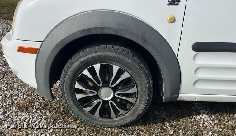 image for item DP2125 2013 Ford Transit Connect XLT  van