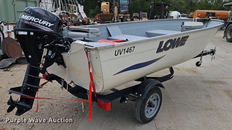 image for item DP2458 Lowe UV1467  boat