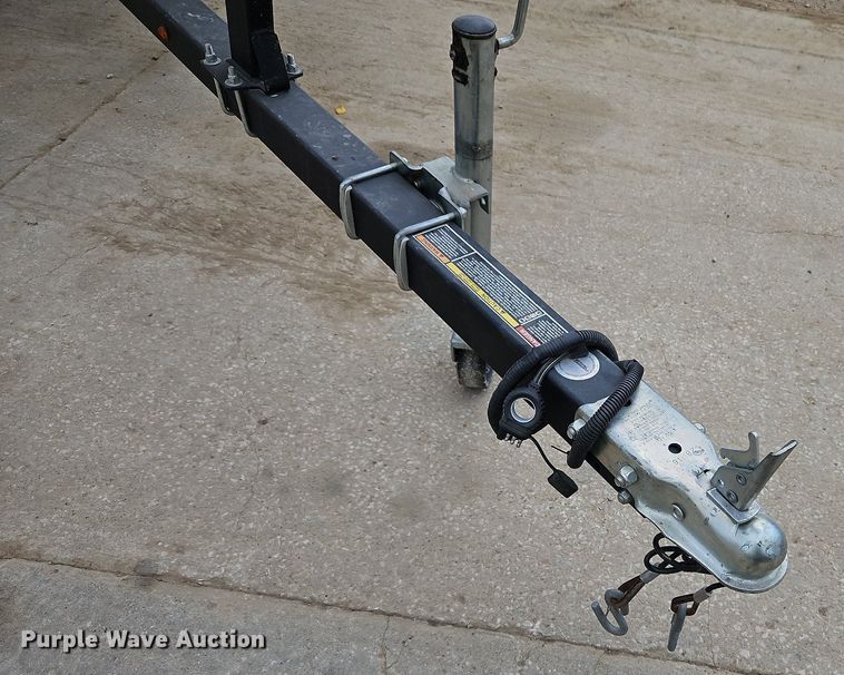 image for item DP2458 Lowe UV1467  boat