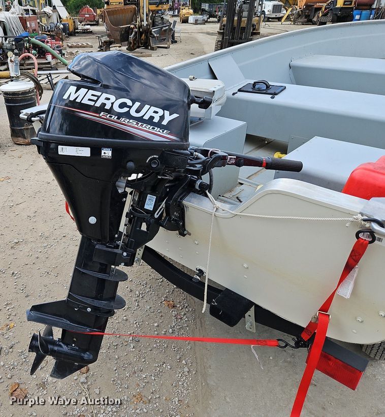 image for item DP2458 Lowe UV1467  boat