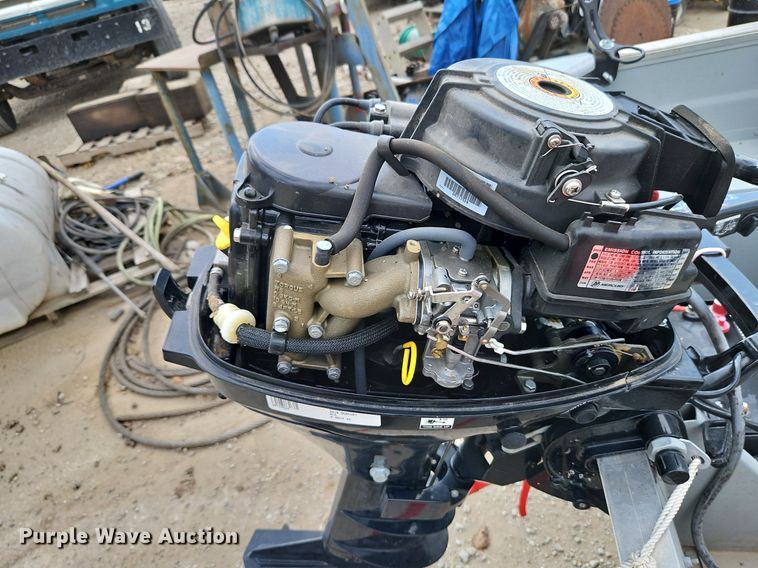 image for item DP2458 Lowe UV1467  boat