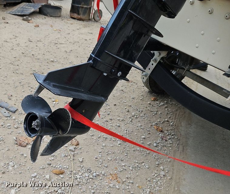 image for item DP2458 Lowe UV1467  boat