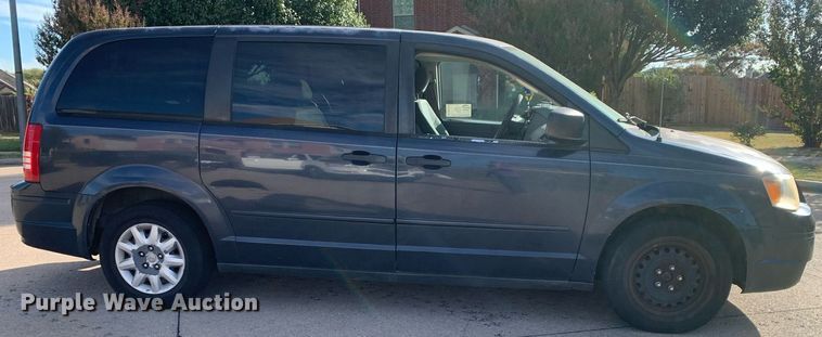 image for item DP8716 2008 Chrysler Town & Country LX  van