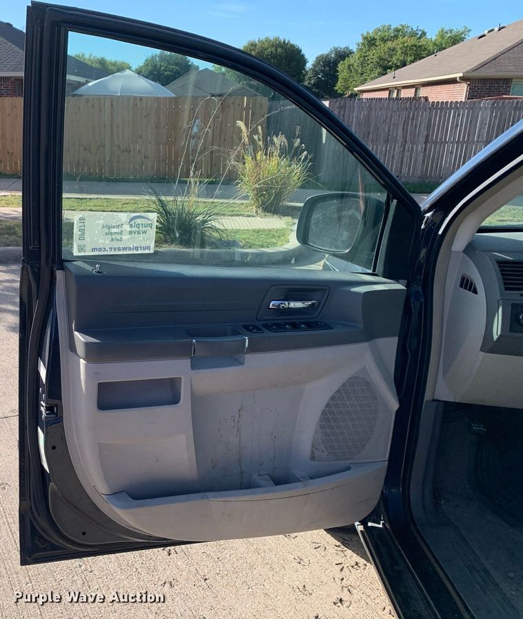 image for item DP8716 2008 Chrysler Town & Country LX  van