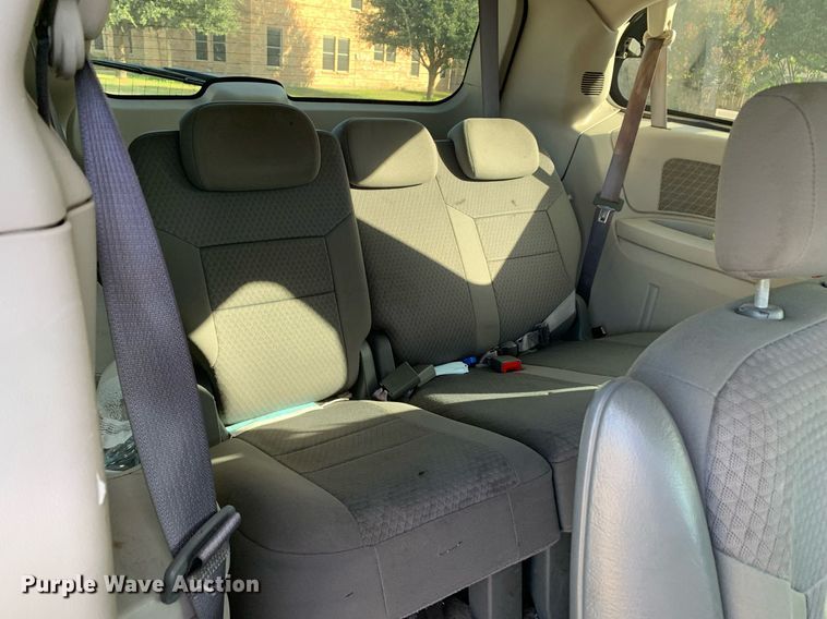 image for item DP8716 2008 Chrysler Town & Country LX  van