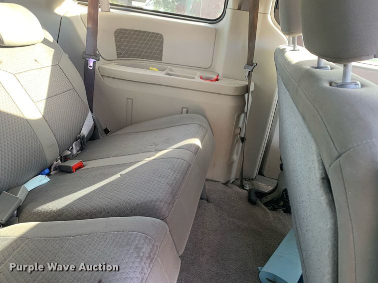 image for item DP8716 2008 Chrysler Town & Country LX  van