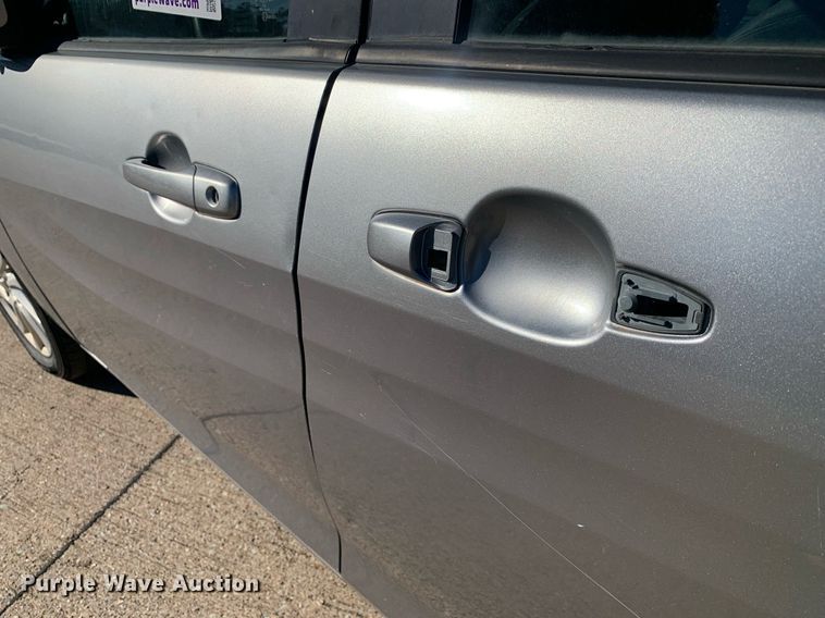 image for item DP8739 2011 Mazda Mazda5  van