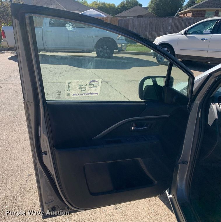 image for item DP8739 2011 Mazda Mazda5  van