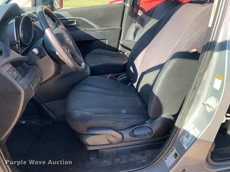 image for item DP8739 2011 Mazda Mazda5  van