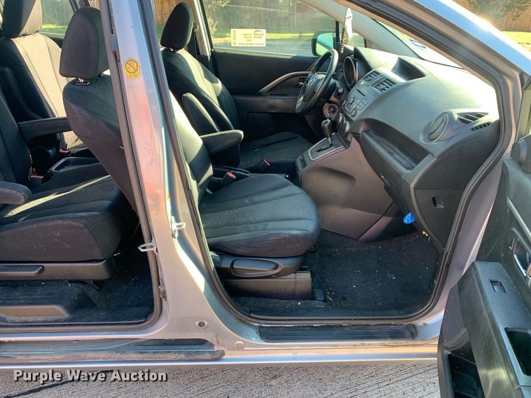 image for item DP8739 2011 Mazda Mazda5  van