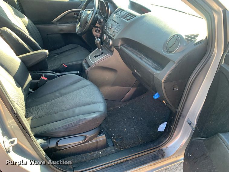 image for item DP8739 2011 Mazda Mazda5  van