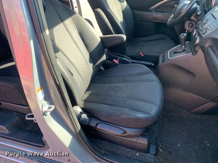 image for item DP8739 2011 Mazda Mazda5  van