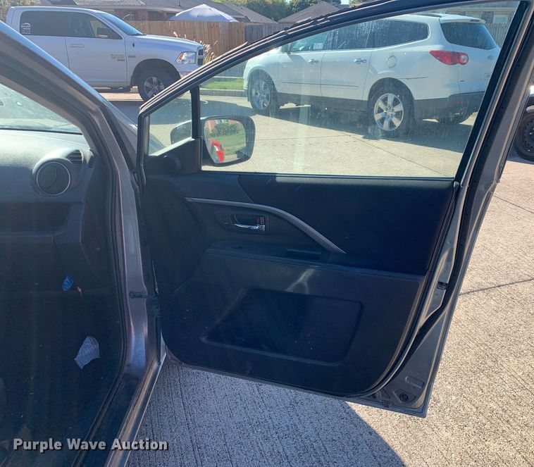 image for item DP8739 2011 Mazda Mazda5  van