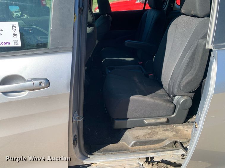 image for item DP8739 2011 Mazda Mazda5  van