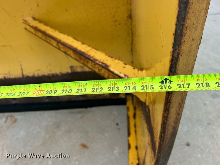 image for item DQ1019 Pro-Tech  18' W snow pusher