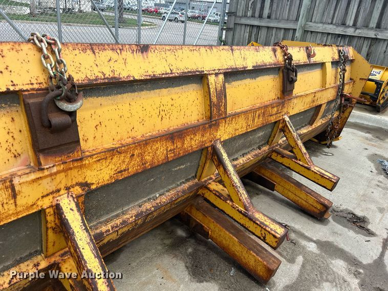 image for item DQ1019 Pro-Tech  18' W snow pusher