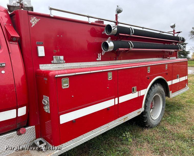 image for item DQ1020 1975 Dodge D800  pumper fire truck
