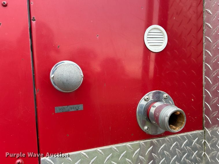 image for item DQ1020 1975 Dodge D800  pumper fire truck