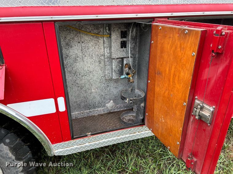 image for item DQ1020 1975 Dodge D800  pumper fire truck