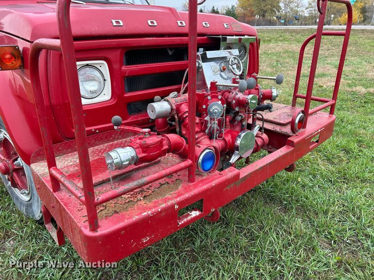 image for item DQ1020 1975 Dodge D800  pumper fire truck