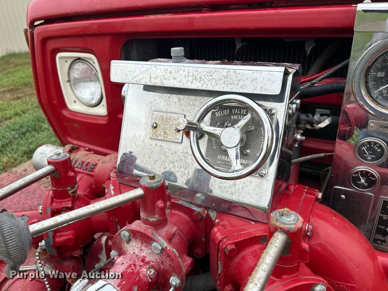 image for item DQ1020 1975 Dodge D800  pumper fire truck