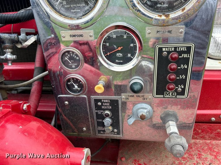 image for item DQ1020 1975 Dodge D800  pumper fire truck