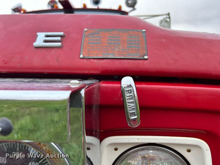 image for item DQ1020 1975 Dodge D800  pumper fire truck