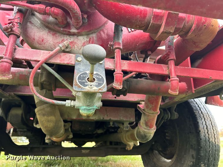 image for item DQ1020 1975 Dodge D800  pumper fire truck