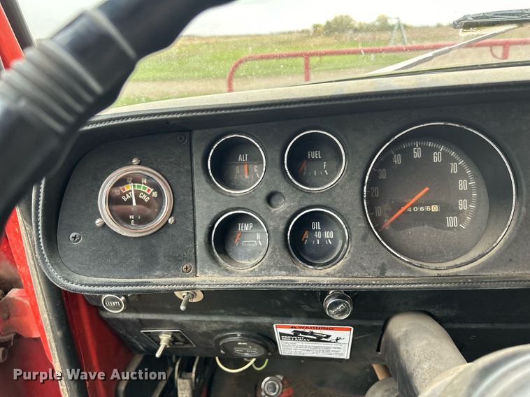 image for item DQ1020 1975 Dodge D800  pumper fire truck