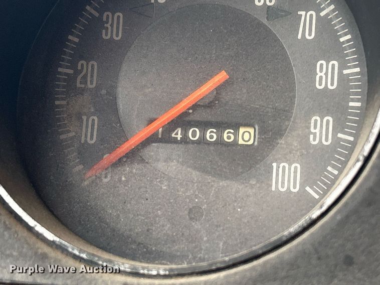 image for item DQ1020 1975 Dodge D800  pumper fire truck