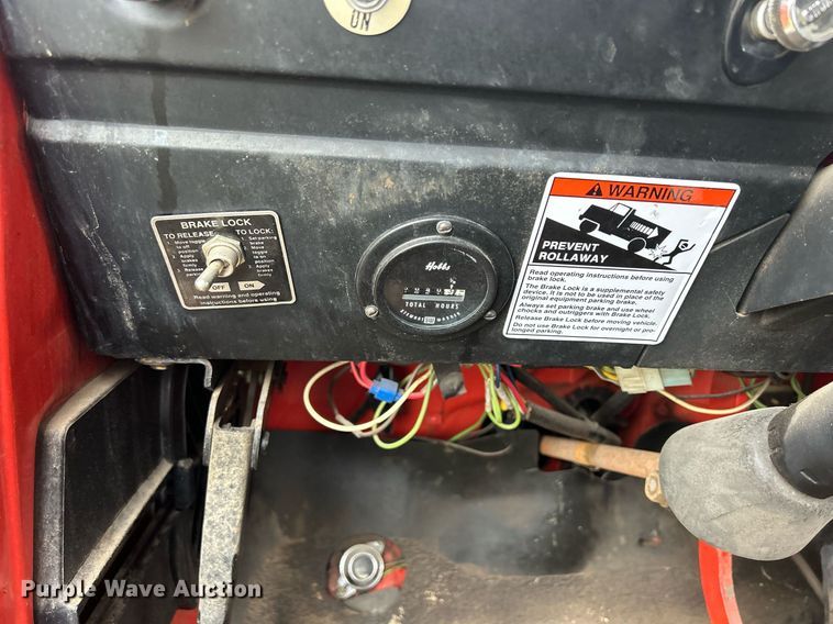 image for item DQ1020 1975 Dodge D800  pumper fire truck