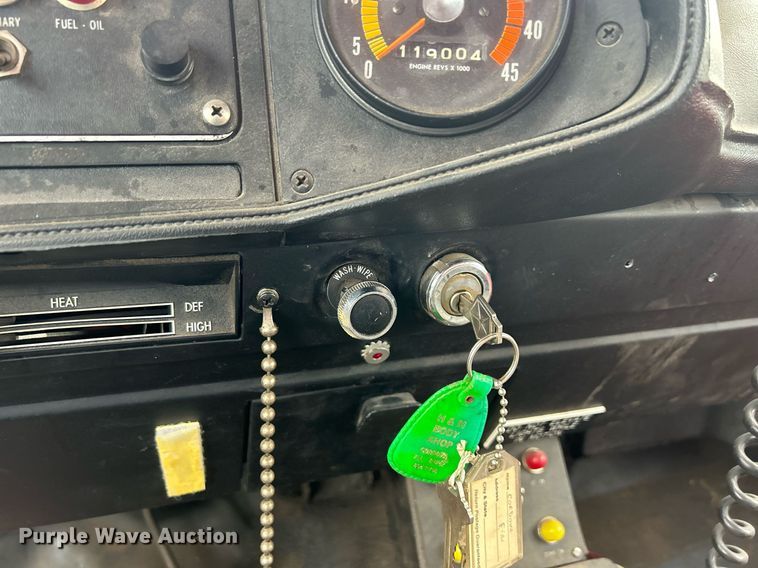 image for item DQ1020 1975 Dodge D800  pumper fire truck