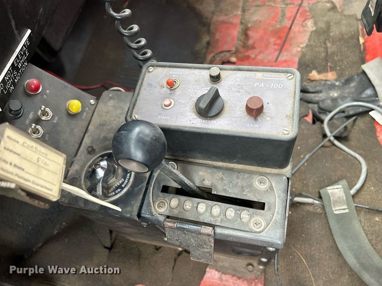 image for item DQ1020 1975 Dodge D800  pumper fire truck