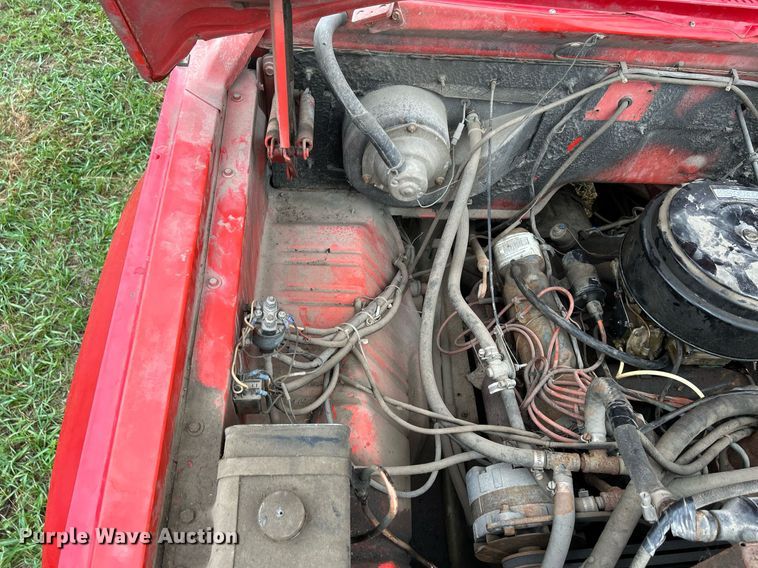 image for item DQ1020 1975 Dodge D800  pumper fire truck