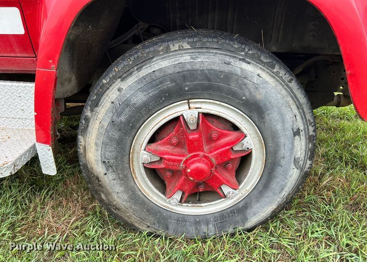 image for item DQ1020 1975 Dodge D800  pumper fire truck