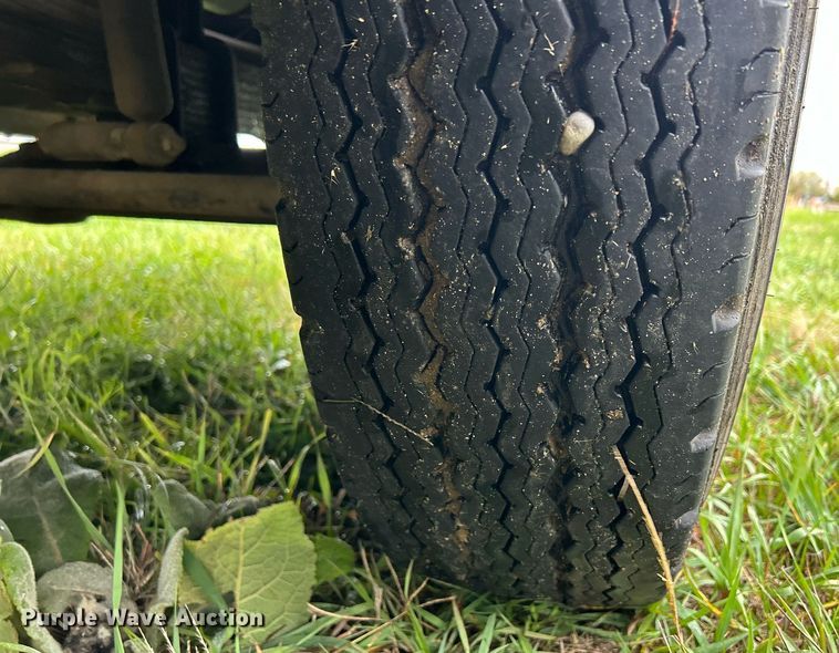 image for item DQ1020 1975 Dodge D800  pumper fire truck