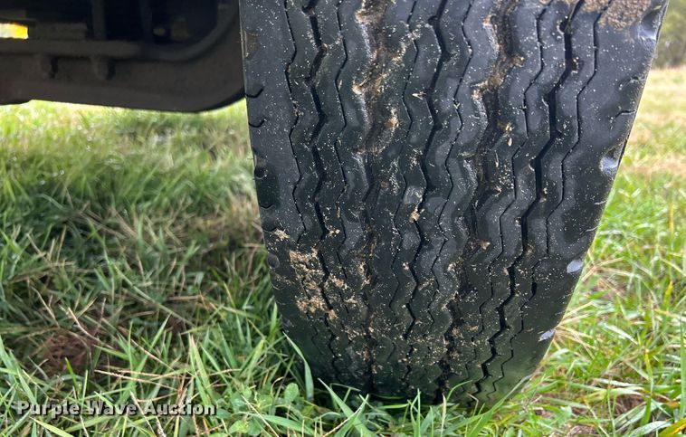 image for item DQ1020 1975 Dodge D800  pumper fire truck