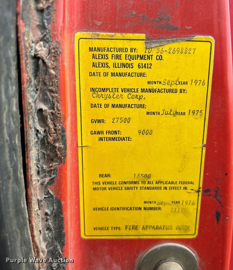 image for item DQ1020 1975 Dodge D800  pumper fire truck