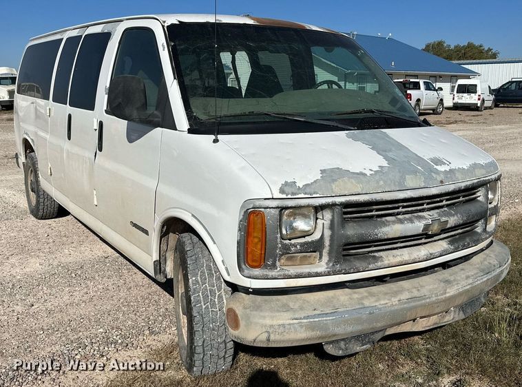 image for item DQ1470 1998 Chevrolet Express 3500  van