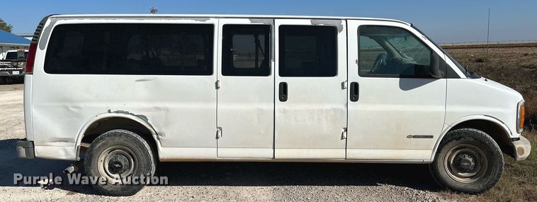 image for item DQ1470 1998 Chevrolet Express 3500  van