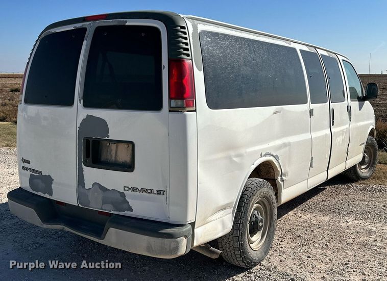 image for item DQ1470 1998 Chevrolet Express 3500  van