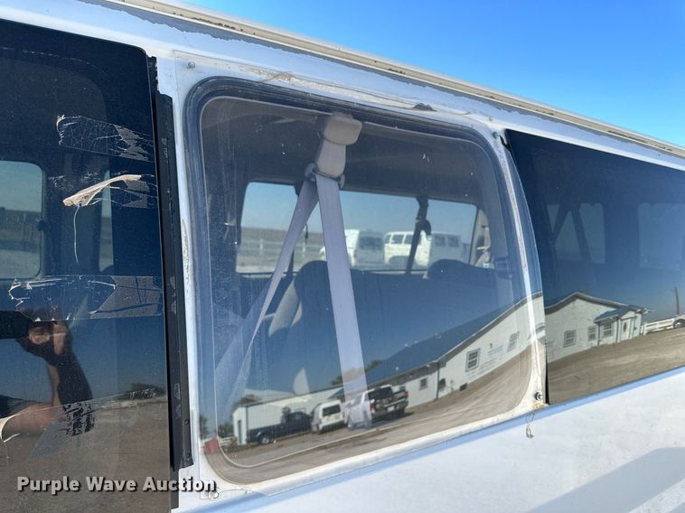 image for item DQ1470 1998 Chevrolet Express 3500  van