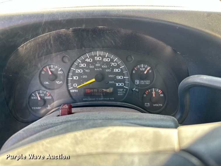 image for item DQ1470 1998 Chevrolet Express 3500  van